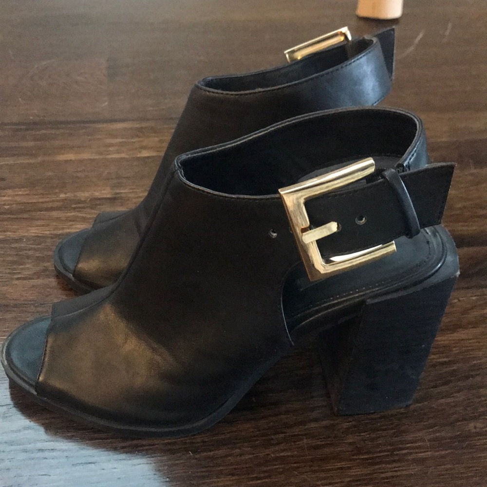 Faux leather peep toe block mules